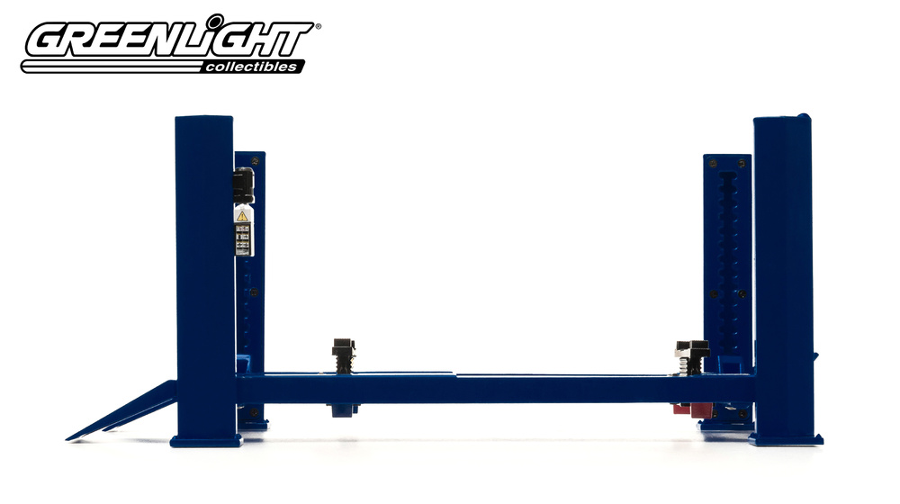 1:18 scale 4-Post Lift - Greenlight 12884 