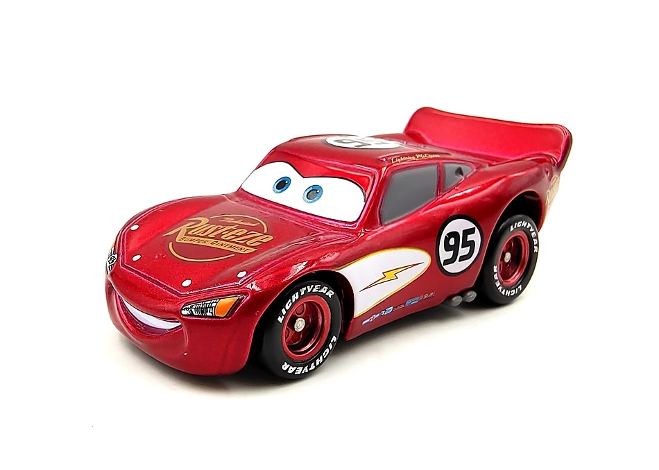 Lighting McQueen Cruising Type Disney Cars Tomica C-03 scale 1:64 