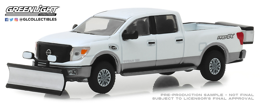 Nissan Titan XD Pro-4X with Snow Plow and Salt Spreader (2018) Greenlight 1:64Nissan Titan XD Pro-4X with Snow Plow and Salt Spreader (2018) Greenlight 1:64 