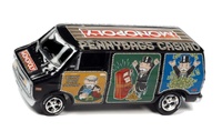 Monopoly Casino 1976 Dodge Van Johnny Lightning  JlSP272 scale 1/64