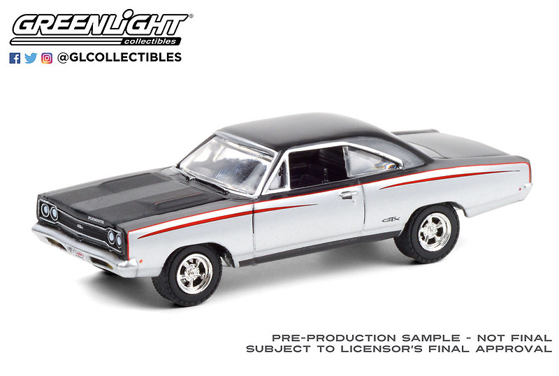 Plymouth GTX Custom - Silver and Black (Lot #3000) greenlight 1/64 