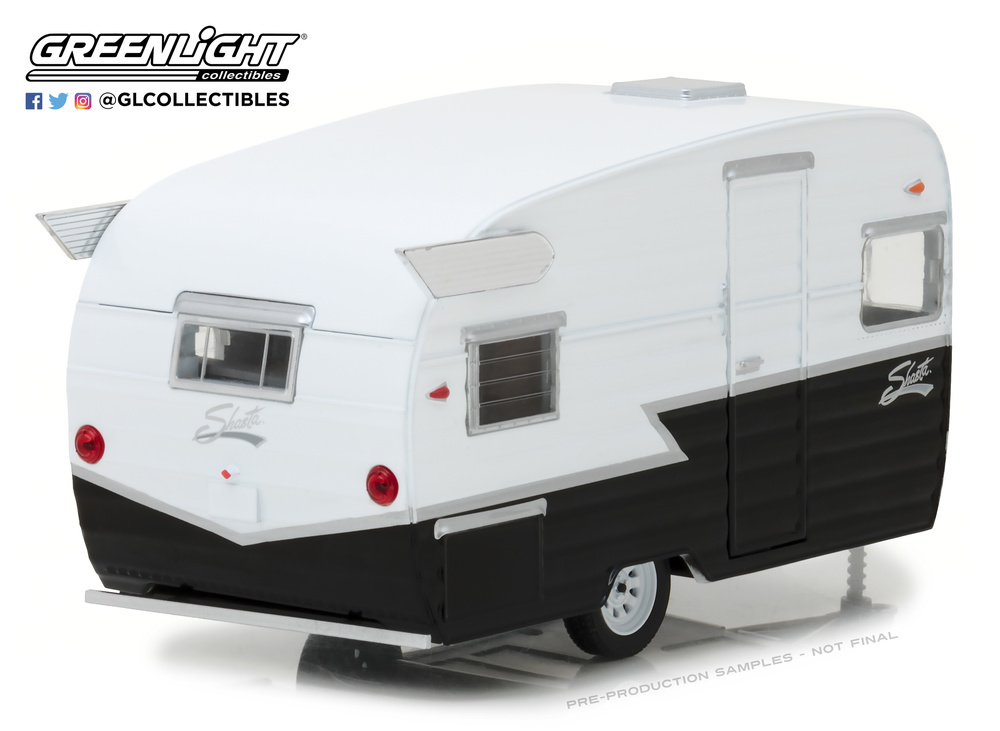 Caravana Shasta 15’ Airflyte (1960) Greenlight 18440B 1/24 